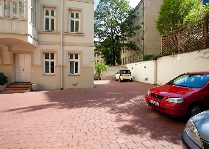Louis Leger - Czech Leading Hotels Praga